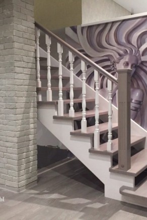 Дизайнерская лестница из дуба