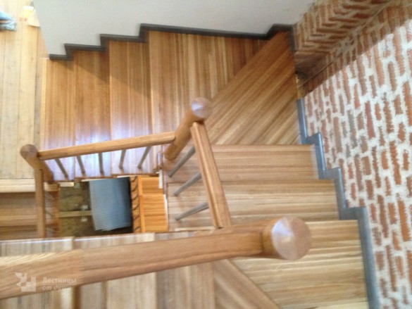 Деревянная Лестница в стиле минимализм