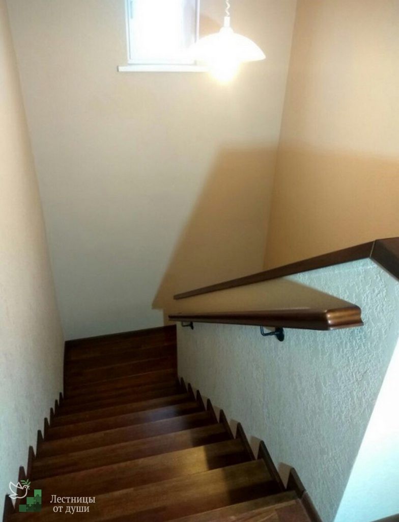 Купить деревянную лестницу в дом