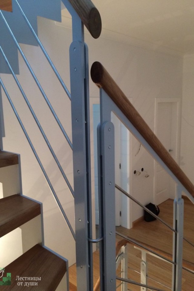 Металлические лестницы на второй этаж в доме
